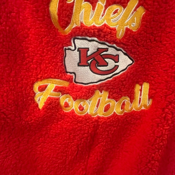 Kansas City Chiefs adults onesie- Red size medium. New with tags - Picture 4 of 5
